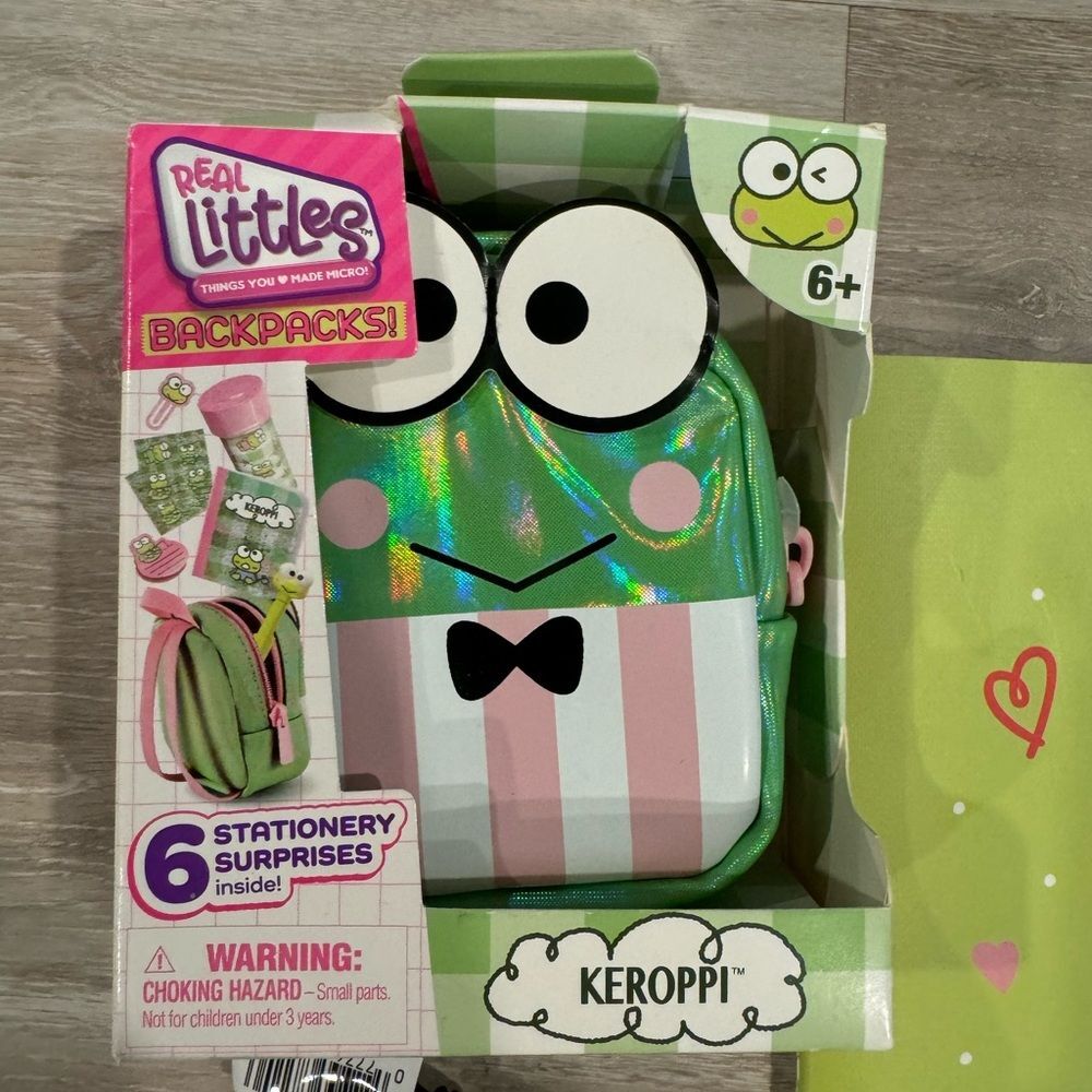 Sanrio Keroppi: Mini Bag with Stationary Set, Bag Charm, Notebook, Stickers NEW - Picture 3 of 7